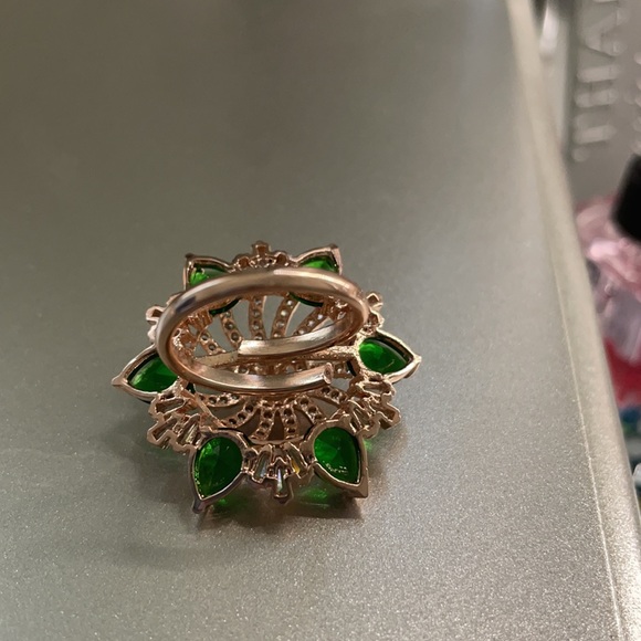 Green Color Rose Gold American Diamond Ring - Picture 3 of 3